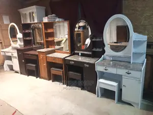 Dressing Mirro With Chair