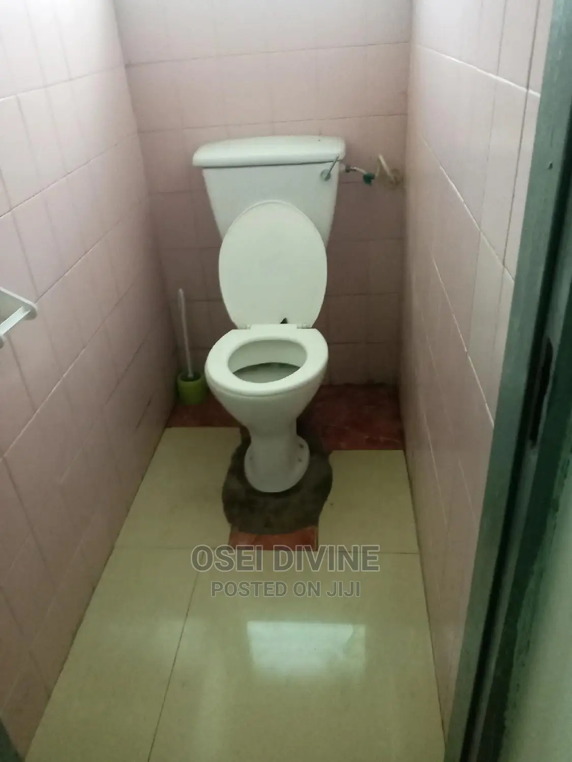 Decent 3-Bedrooms Apartments Dansoman