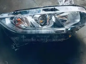 Honda Civic 2016 Headlight