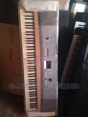 Yamaha DGX 620keyboard