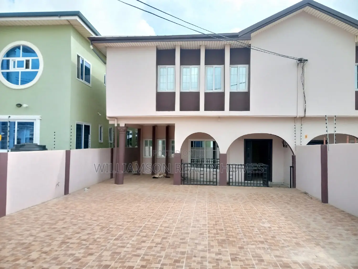 4bdrm Duplex in Hfc Estate, Spintex for rent