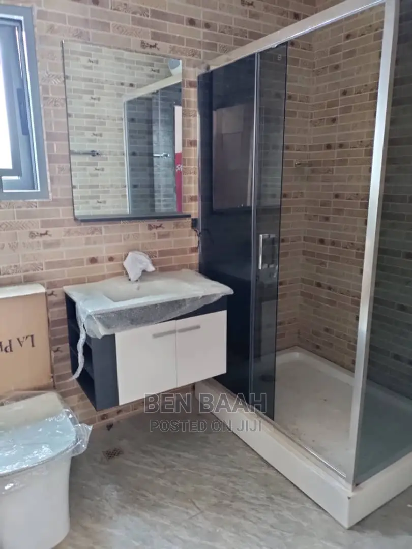 Mini Flat in Ben Properties, Ga East Municipal for rent
