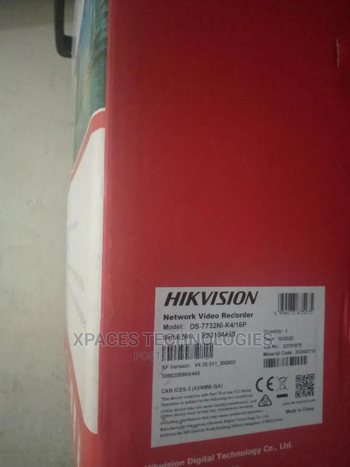 Hikvision DS-7732NI-K4/16P Network Video Recorder