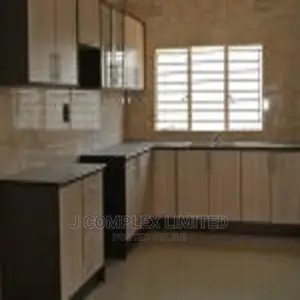 4bdrm Townhouse/Terrace in North Ridge for sale