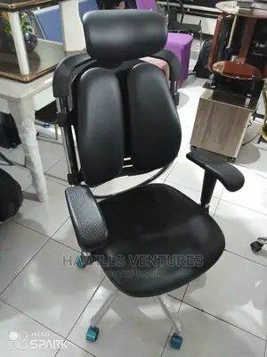 Hyken Chair