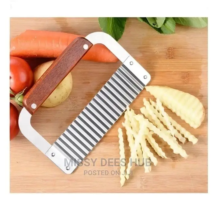 Crinkle Cutter or Wavy Knife