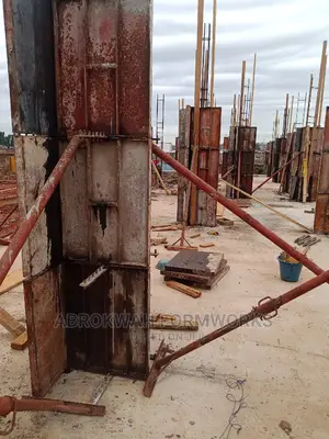 Decking Formwork/Steel Decking/Woods/Props/Scaffold/Pillars