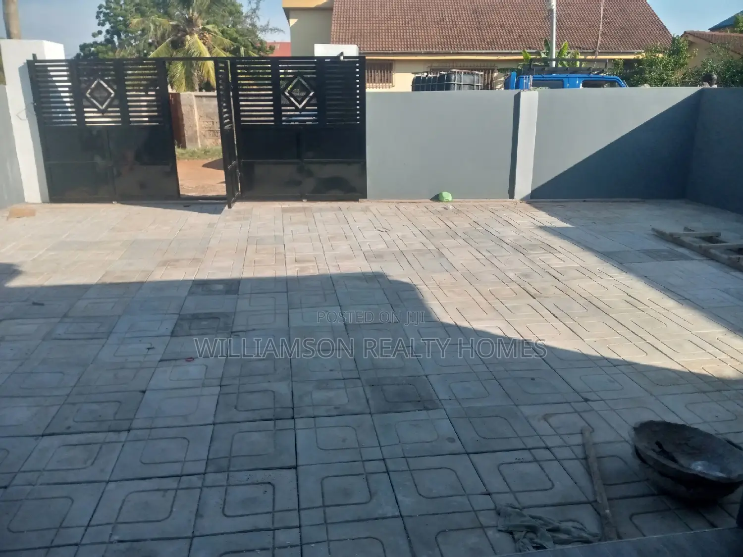 3bdrm House in Coastal Estate, Spintex for sale