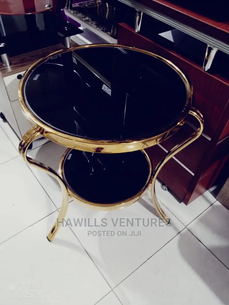 Black Table Round