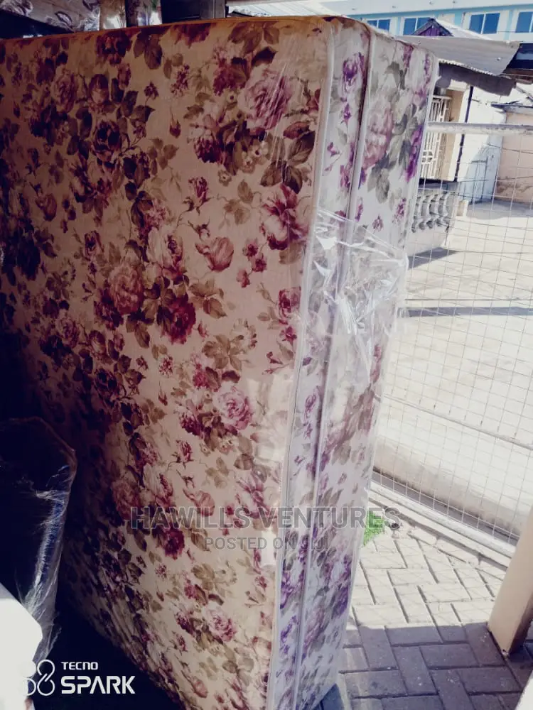 In Built Bed With Mattress