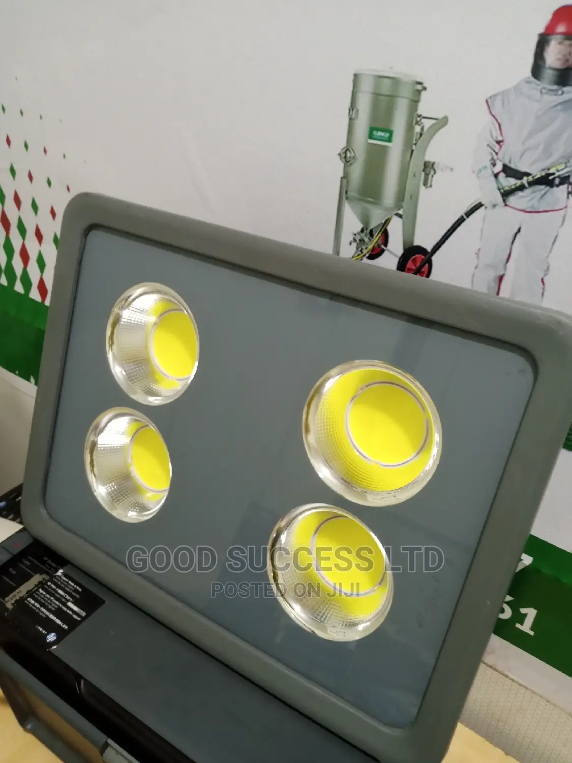 200W Flood Light