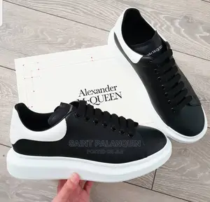 McQueen Sneak