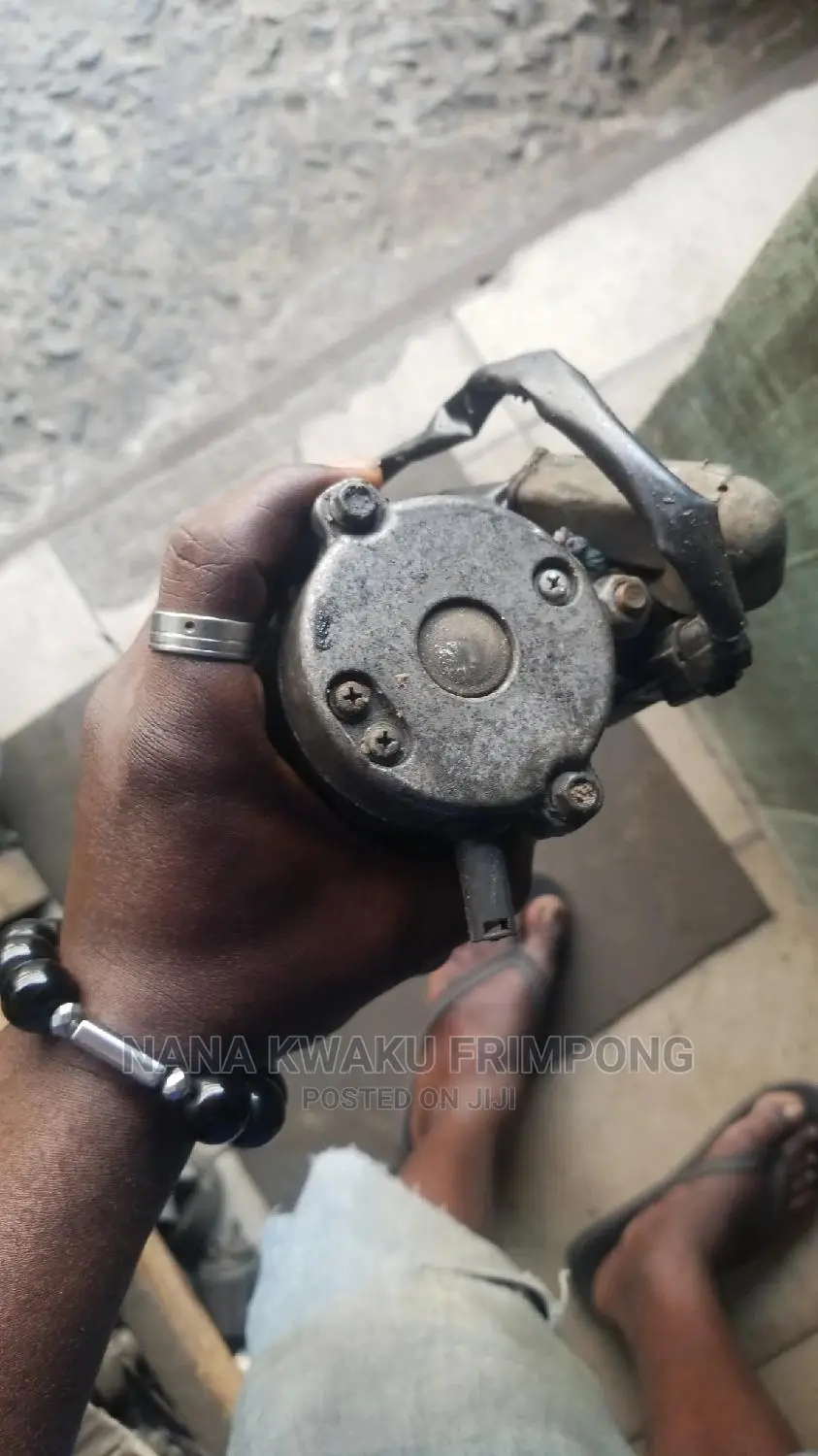 Original Toyota Corolla 03 06 Engine Starter Available