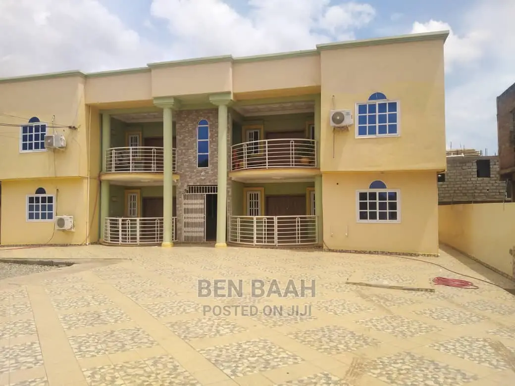 2bdrm Block of Flats in Ben Properties, Ga East Municipal for rent