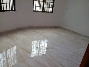 2bdrm Block of Flats in Ben Properties, Ga East Municipal for rent