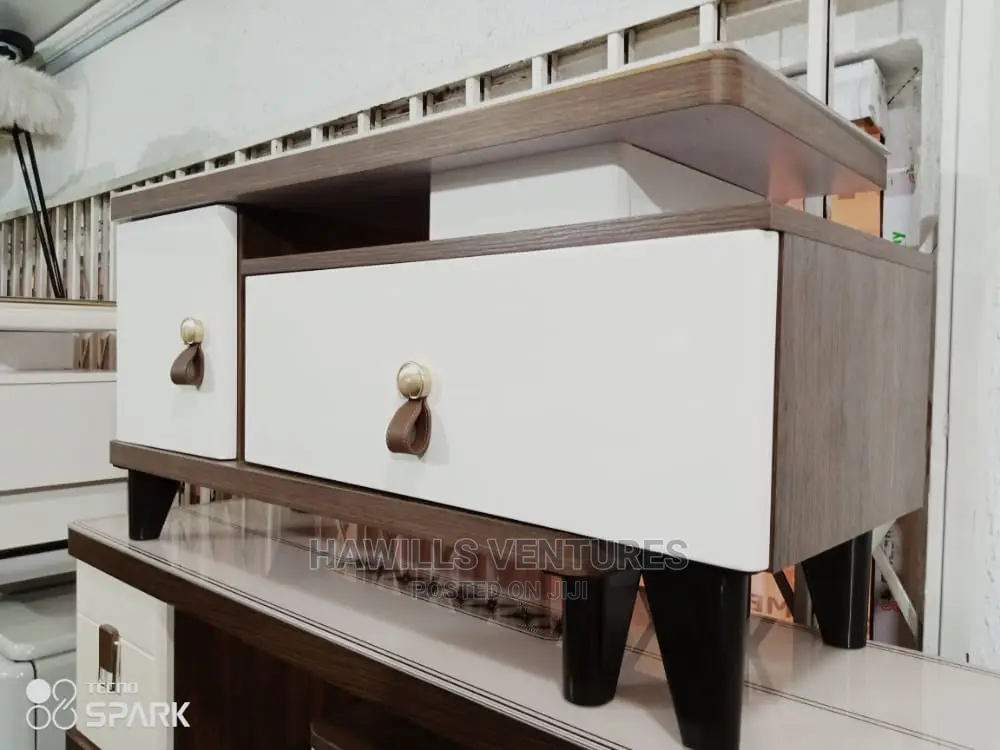 Strong TV Stand