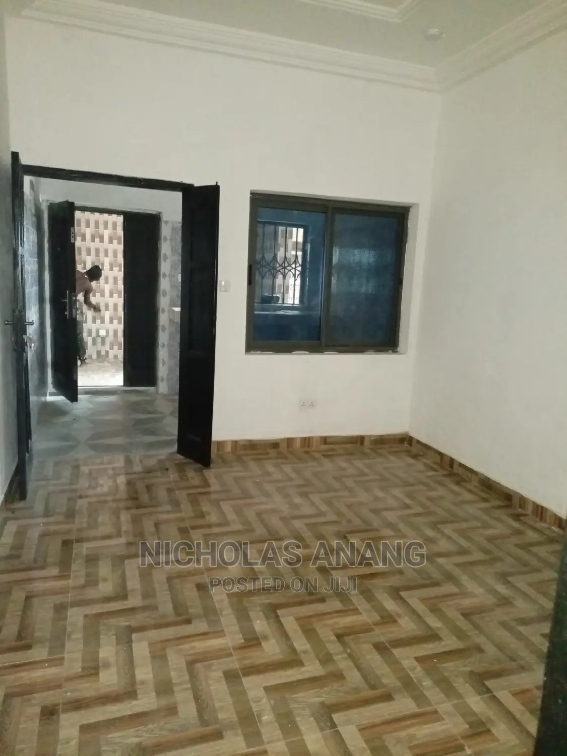 1bdrm House in New Town for Rent