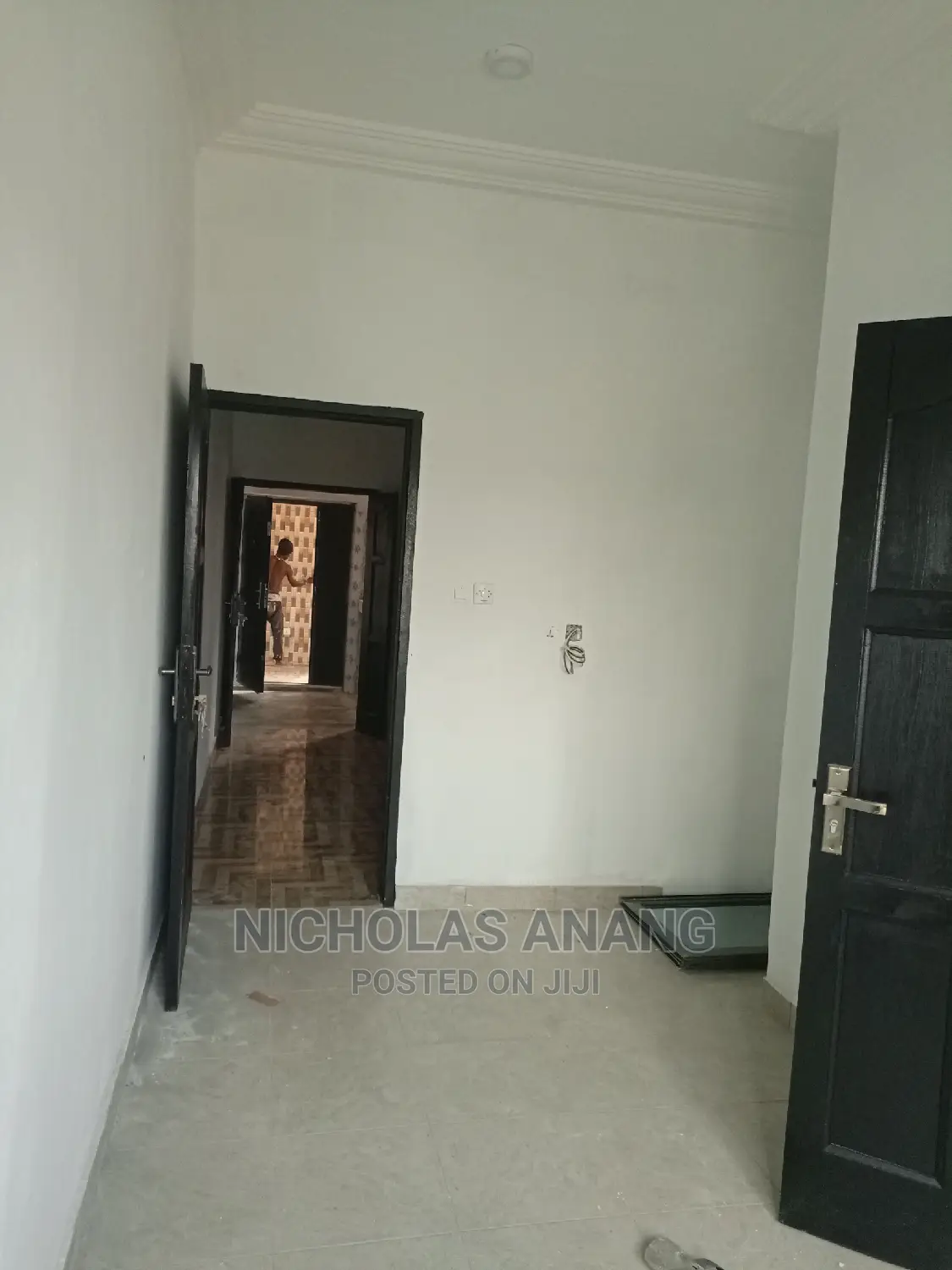 1bdrm House in New Town for Rent