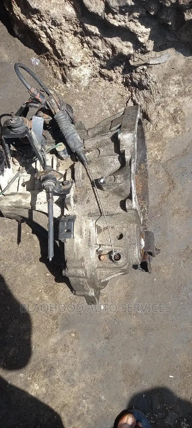 Manual GEARBOX for All Cars Available Toyota/Nissan/Hyundai