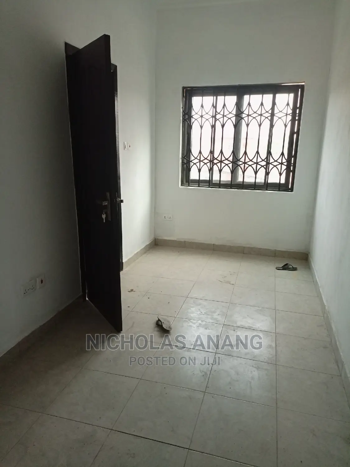 1bdrm House in New Town for Rent