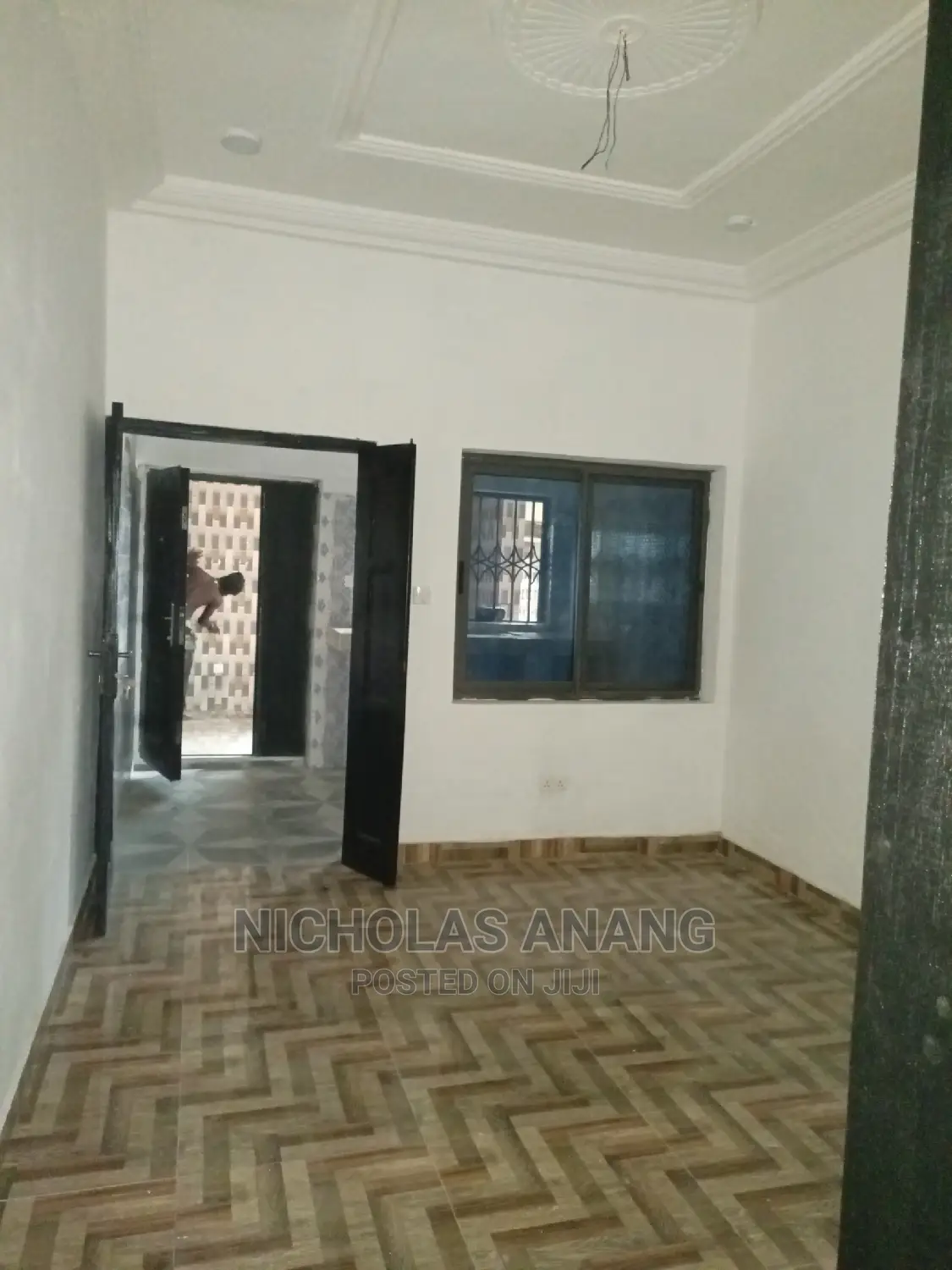 1bdrm House in New Town for Rent