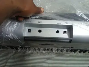 Yamaha PSR E 403