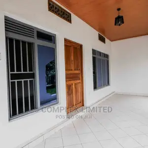 2bdrm Apartment in South La Estate, Estates for rent