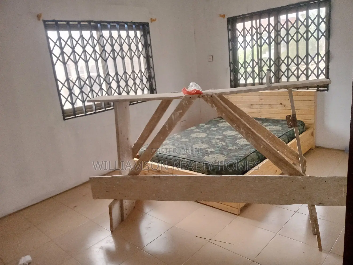 3bdrm Apartment in Community 18, Spintex for rent