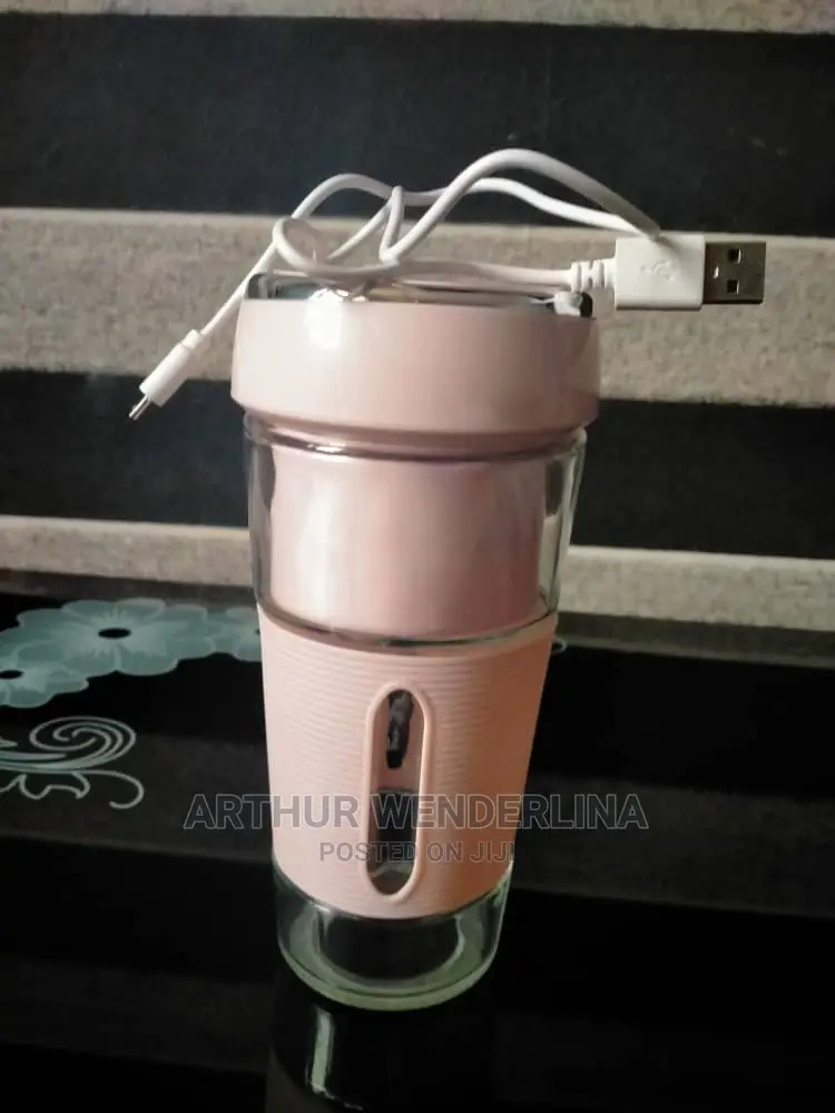 Quality Rechargeable Portable Juicer Cup Fruits Blender