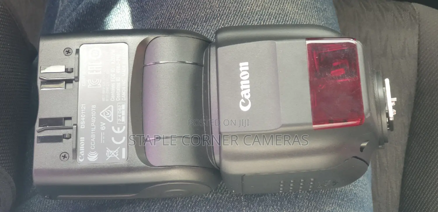 Canon 430EX III-RT Speedlight