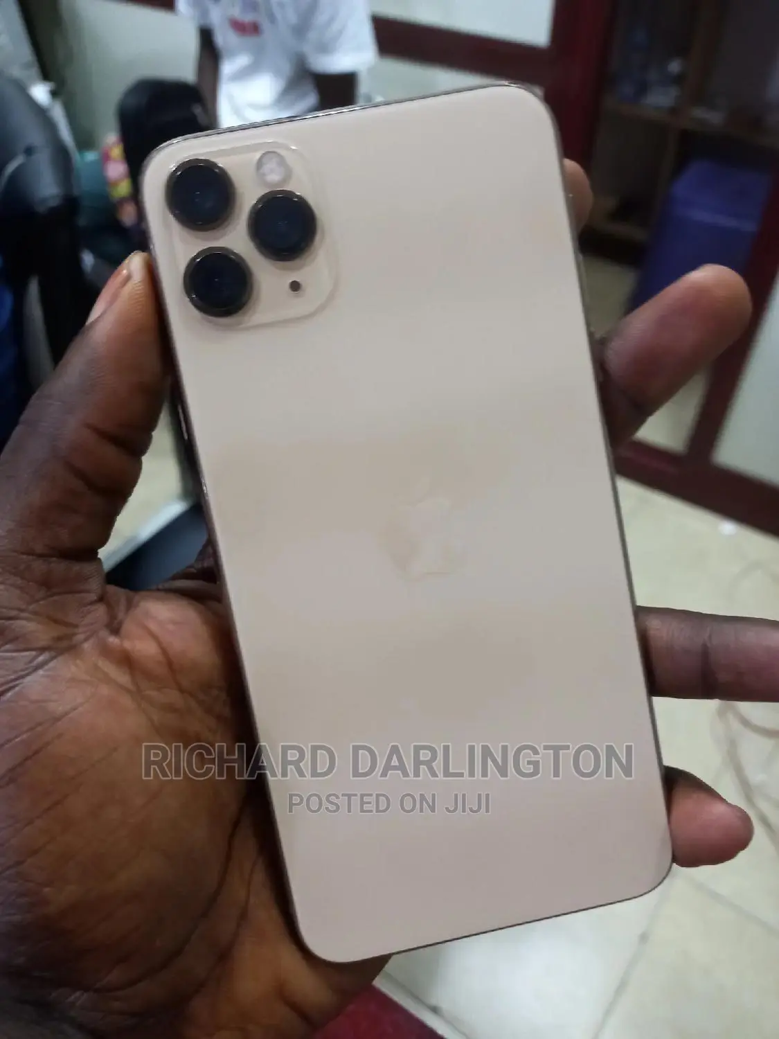 Apple iPhone 11 Pro Max 64 GB Gold