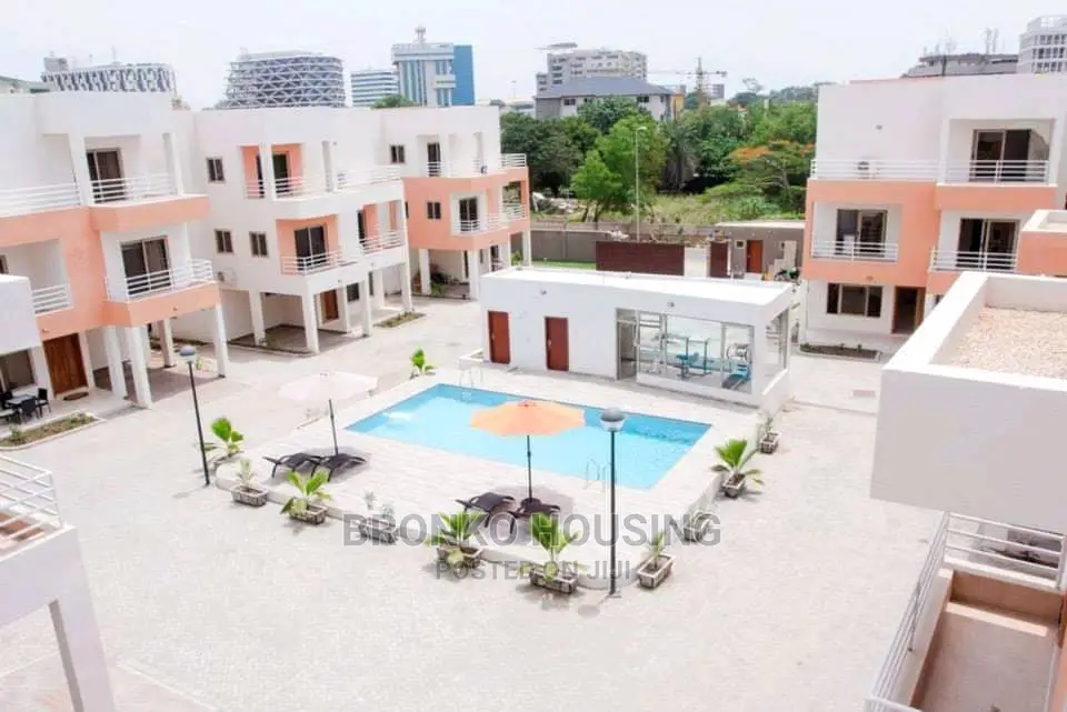Furnished 4bdrm Penthouse in Bronko Housing, Airport Residential Area