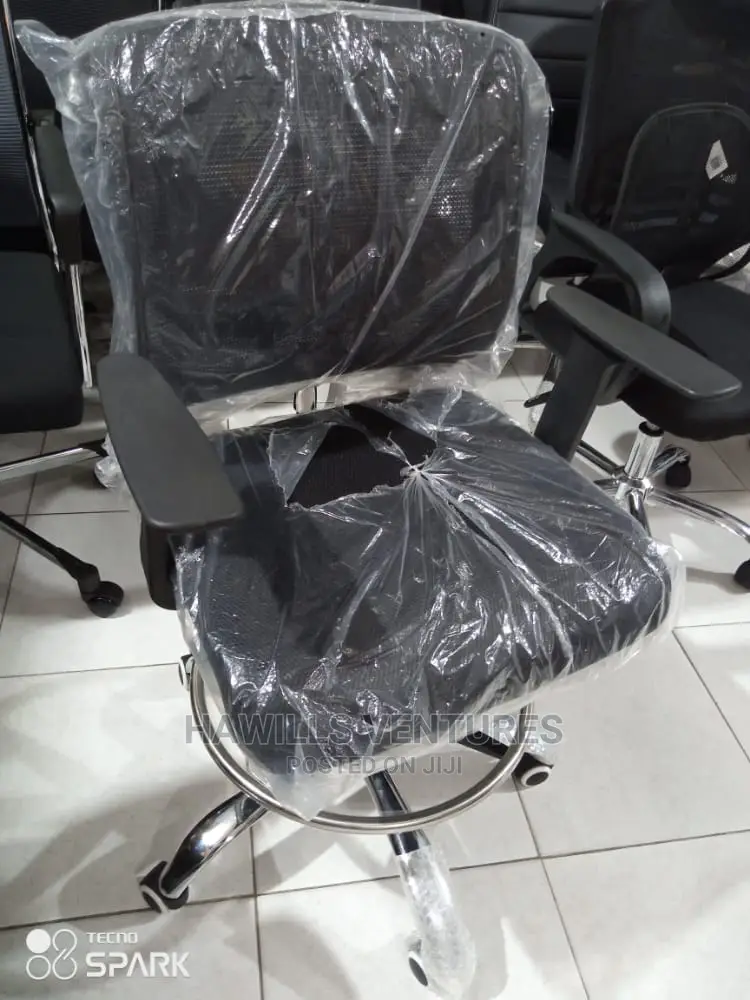 Cashier Chair