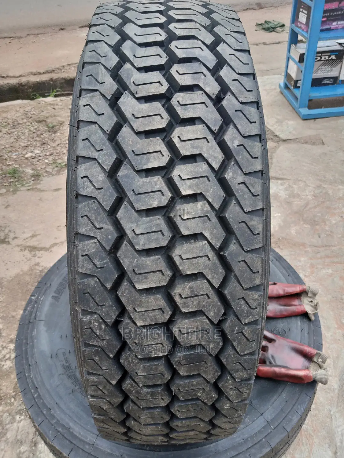 Tires 285/70r19.5