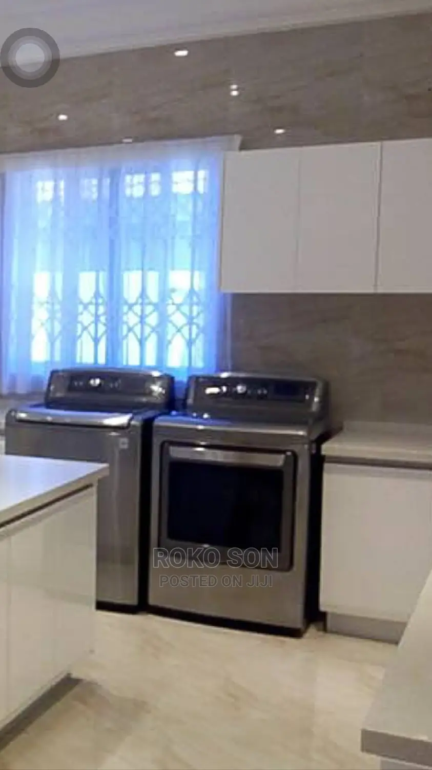 Furnished 5bdrm Mansion in Dr Roko, Airport Residential Area for Sale