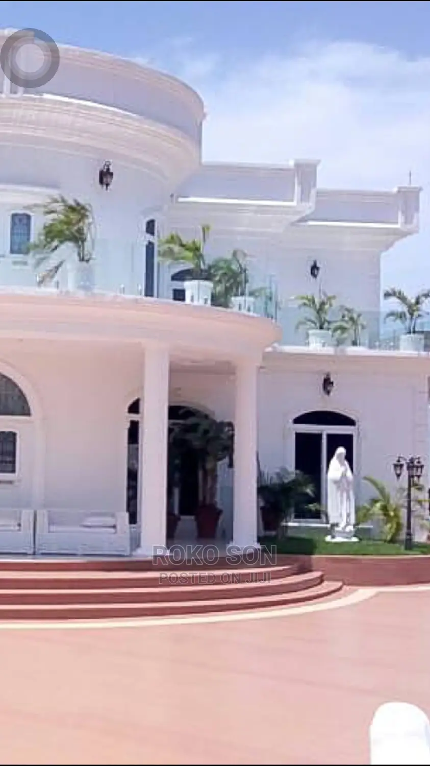 Furnished 5bdrm Mansion in Dr Roko, Airport Residential Area for Sale