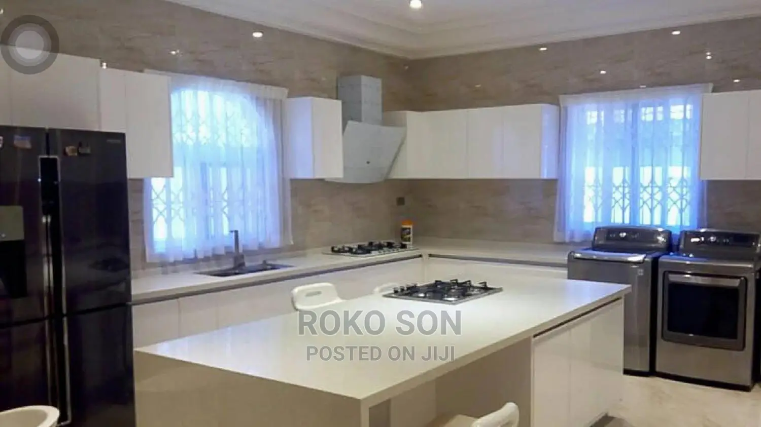 Furnished 5bdrm Mansion in Dr Roko, Airport Residential Area for Sale