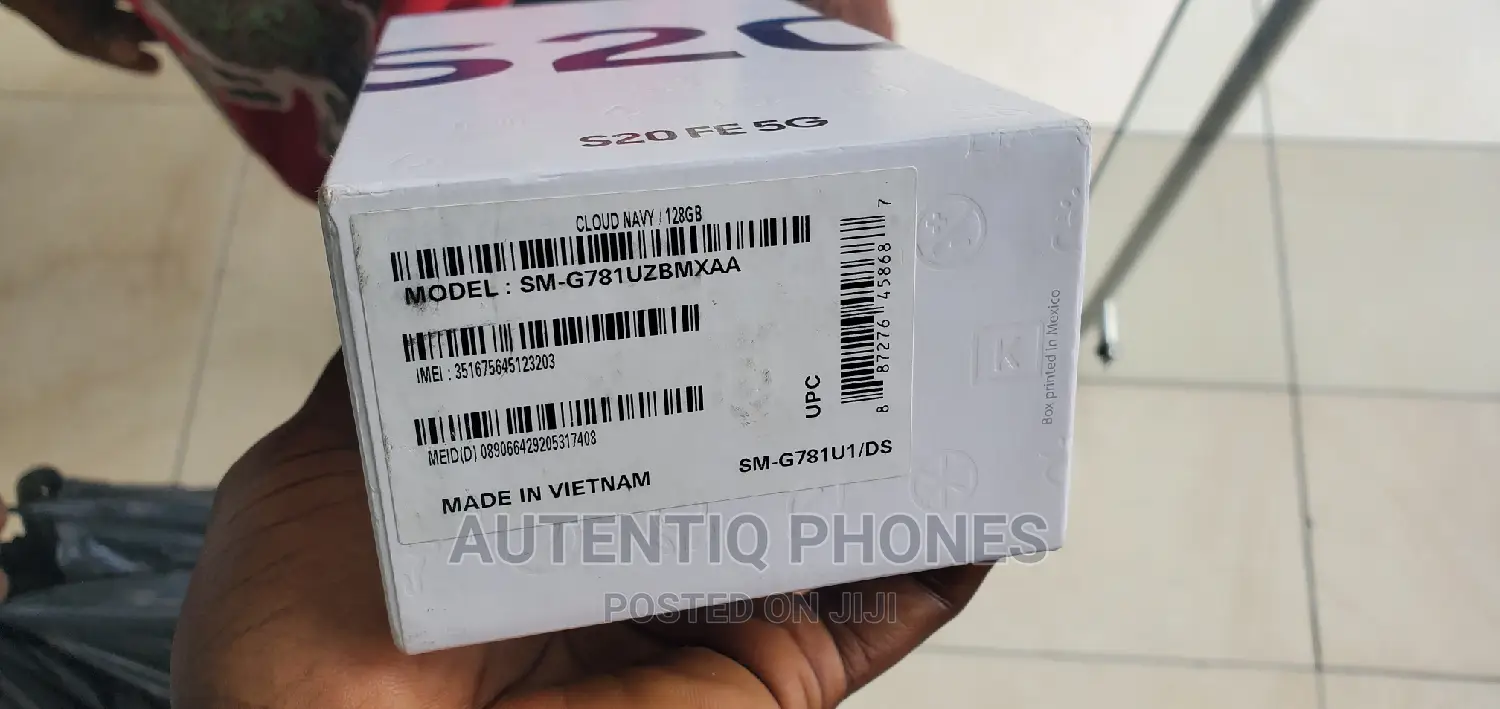 New Samsung Galaxy S20 FE 5G SD865 128 GB Gray
