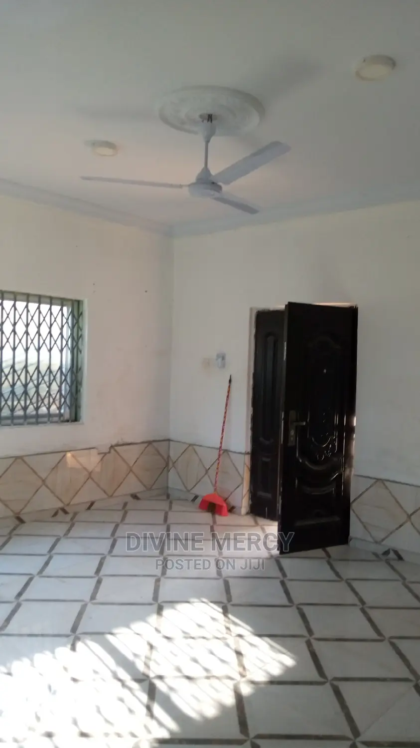 2bdrm Apartment in Divine Mercy Agency, Kasoa for rent