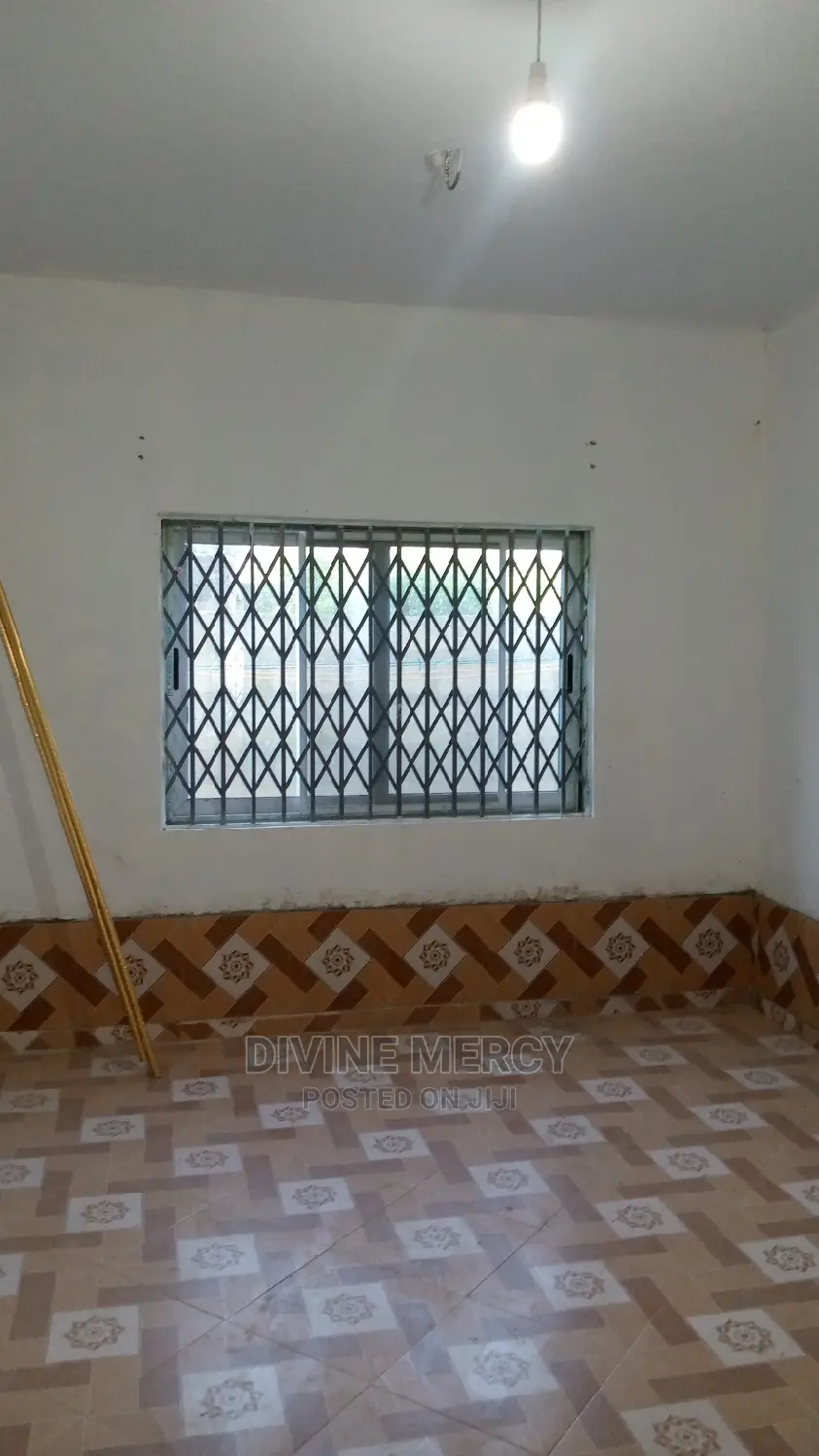2bdrm Apartment in Divine Mercy Agency, Kasoa for rent
