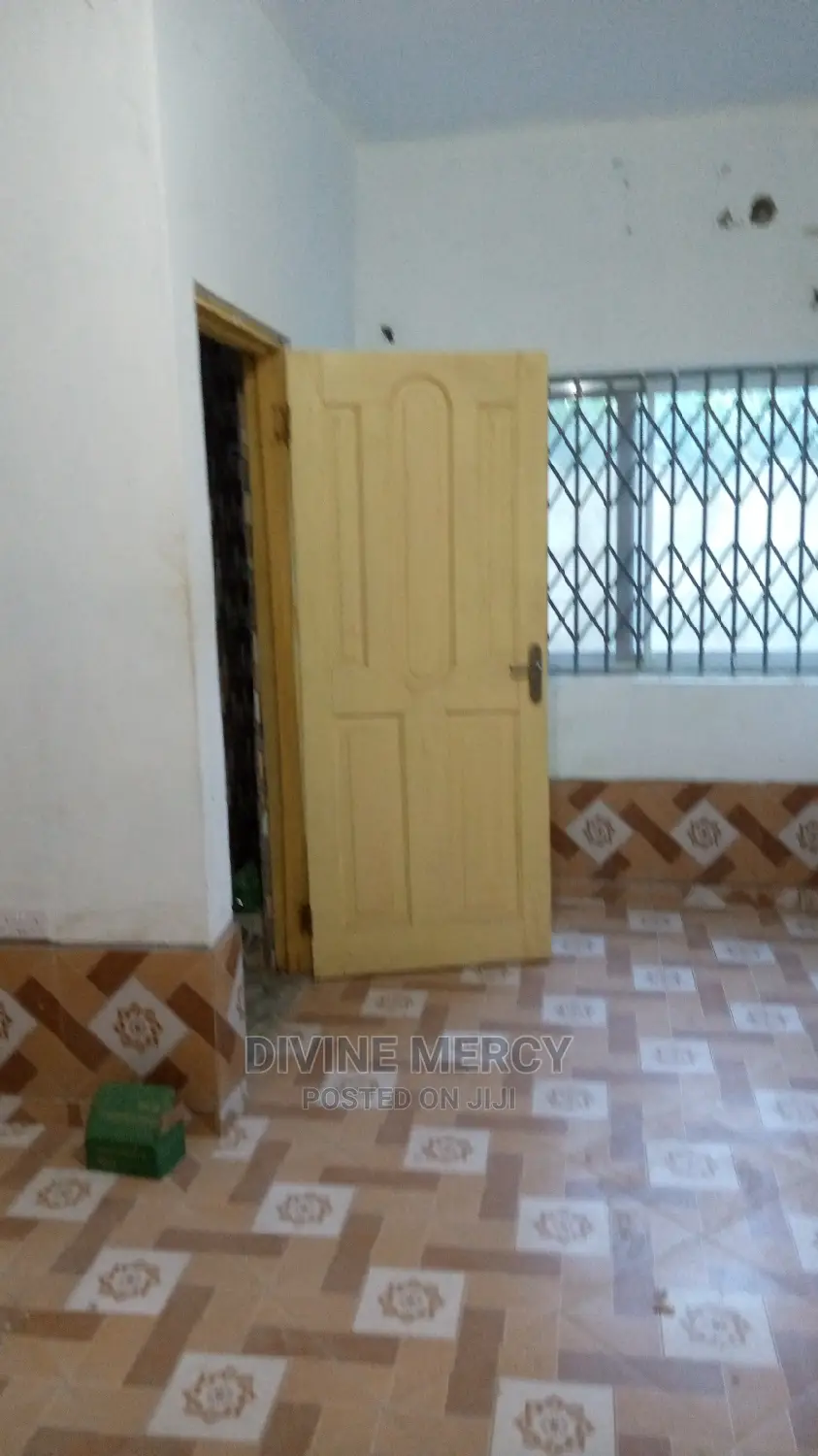 2bdrm Apartment in Divine Mercy Agency, Kasoa for rent