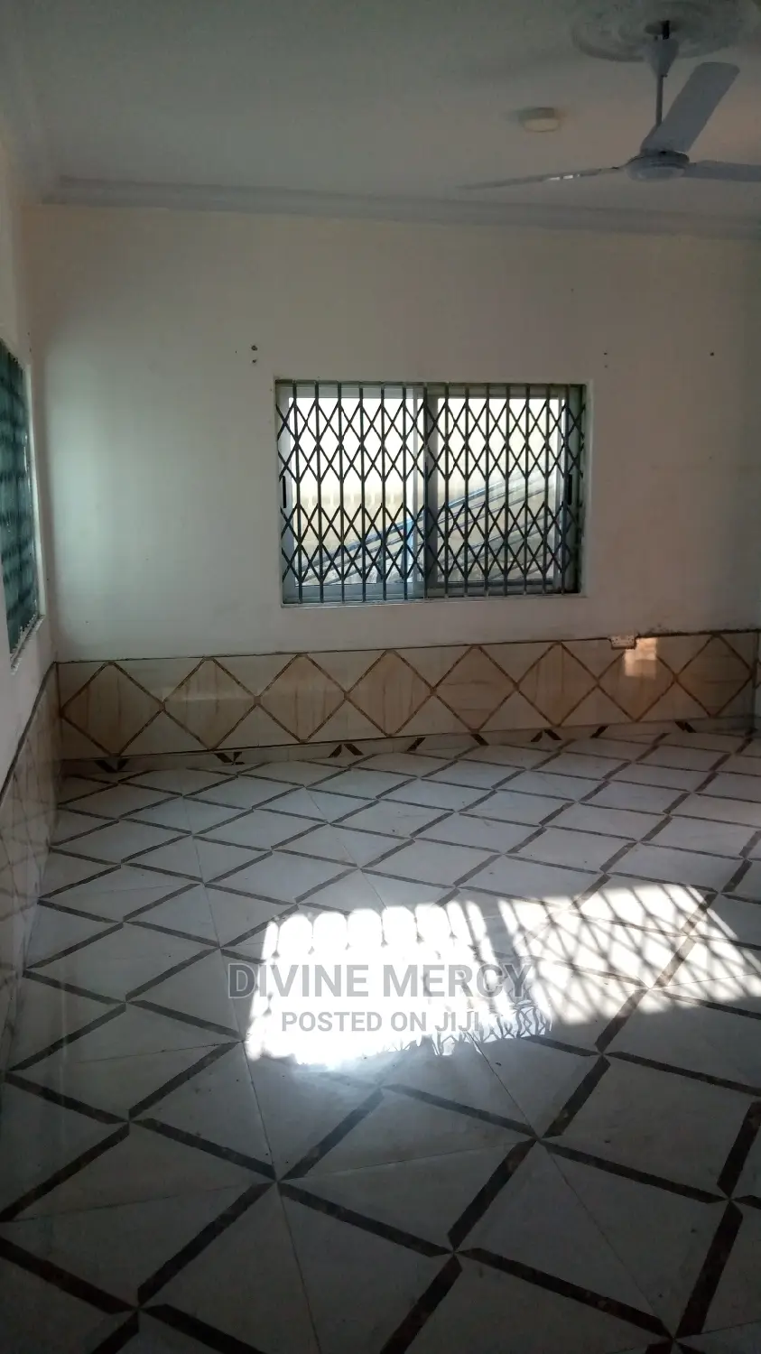 2bdrm Apartment in Divine Mercy Agency, Kasoa for rent
