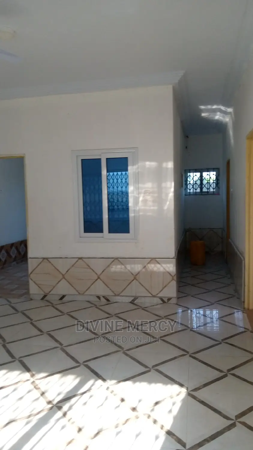 2bdrm Apartment in Divine Mercy Agency, Kasoa for rent