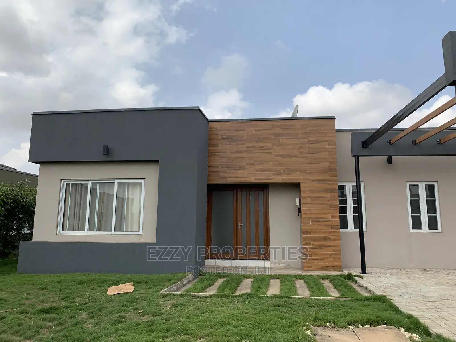 3bdrm House in East Legon Hills for rent