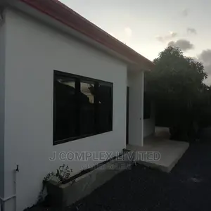3bdrm House in Tse Addo, Accra Metropolitan for rent