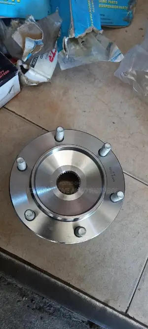 Hilux/Prado/Tundra Quality Free HUB BEARING Pair Available