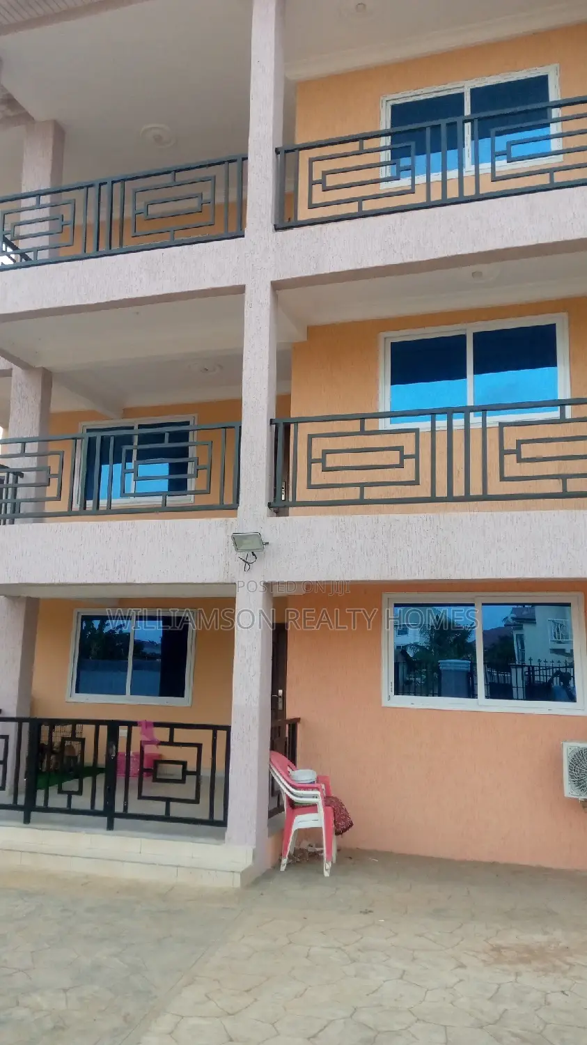 3bdrm Apartment in Community 18, Spintex for rent