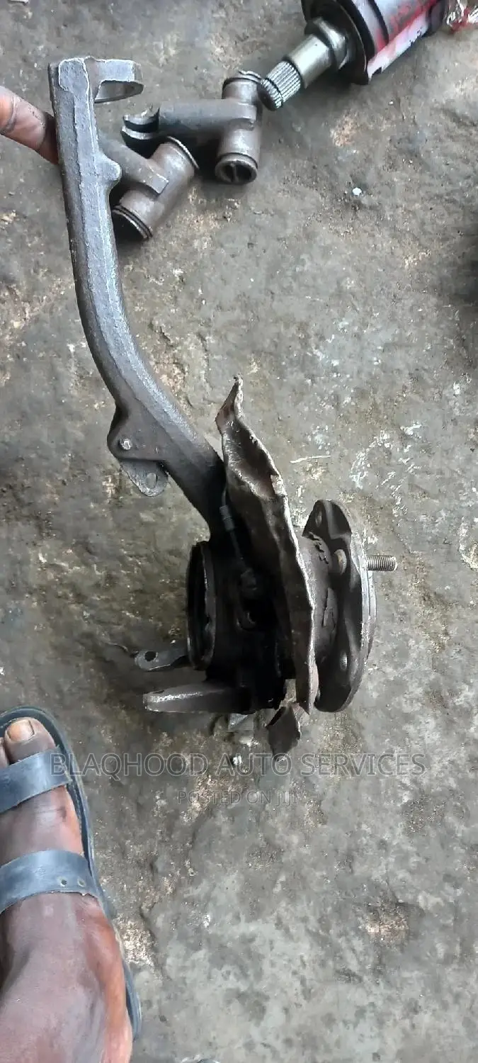 Toyota Tacoma 2003, 4runner Limited,Tundra Front WHEEL HUB