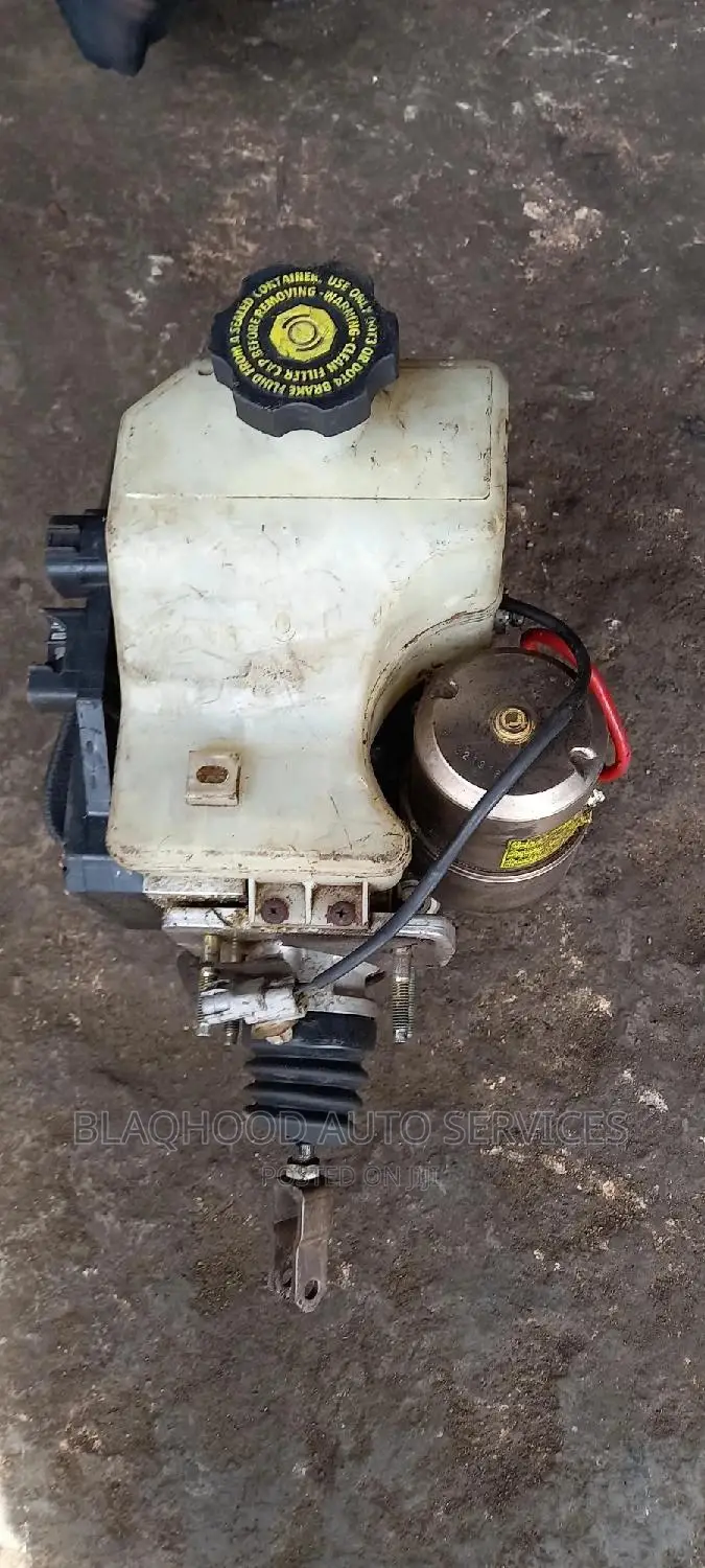 Land Cruiser Prado, Pajero Electronic Brake Port in Stock