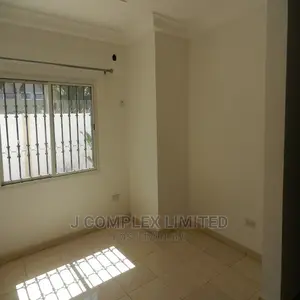 5bdrm House in Tse Addo, Accra Metropolitan for rent